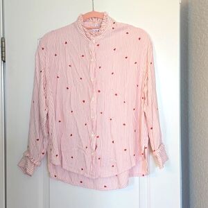 Time and Tru super cute button up